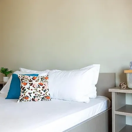 Color - South Paradise 3 * Himare